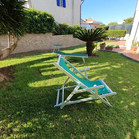 Acquamarina Hotell Civitavecchia Exteriör bild
