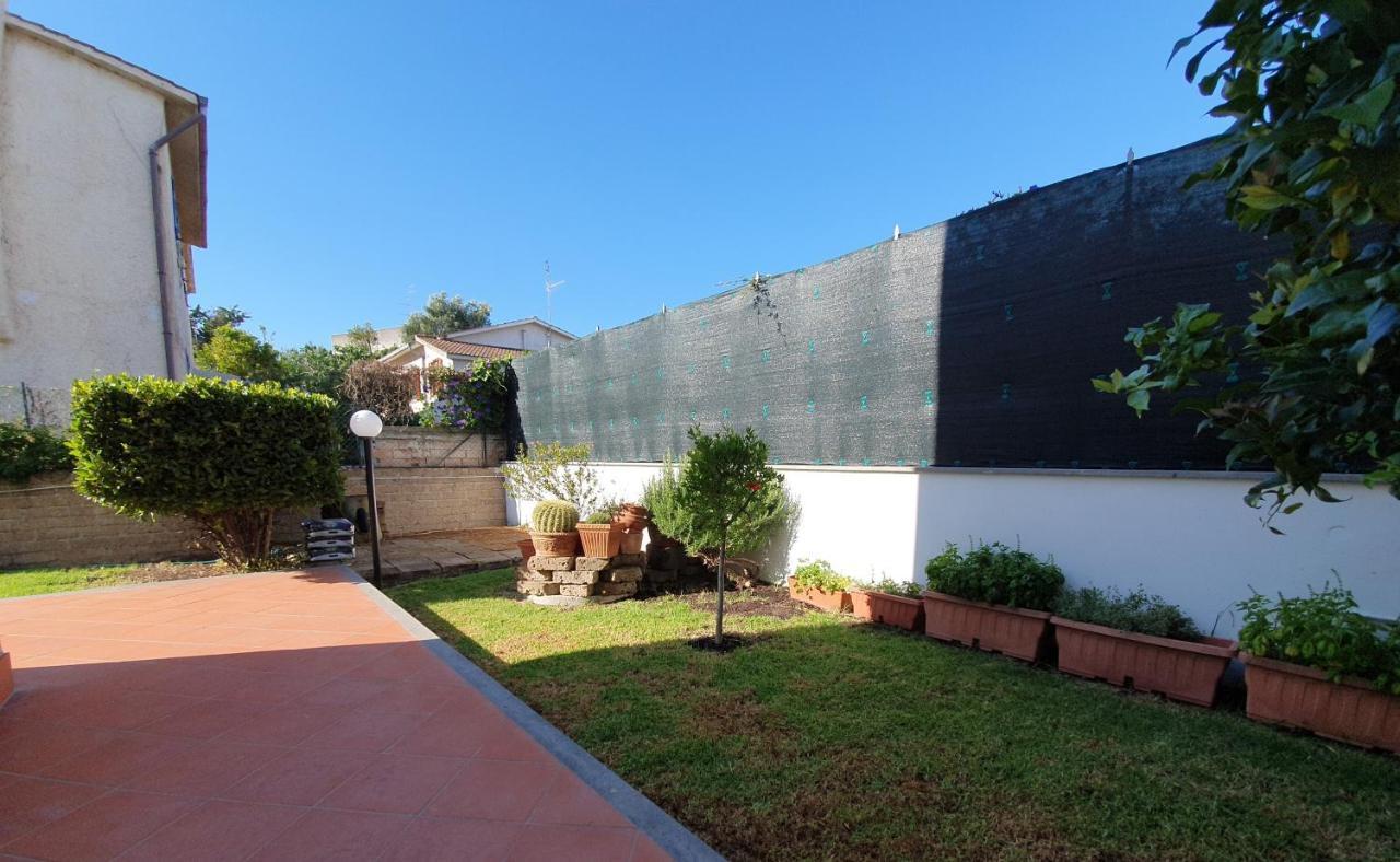 Acquamarina Hotell Civitavecchia Exteriör bild