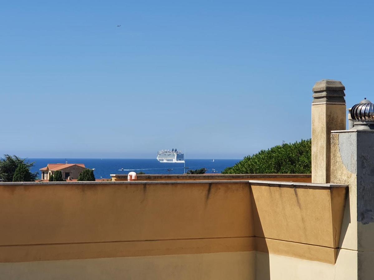 Acquamarina Hotell Civitavecchia Exteriör bild